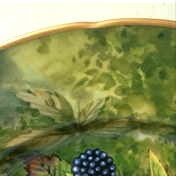 Beautiful Fruit Designed Plates by Rochard Limoges France.With  Artist signature - Picture 10 of 11